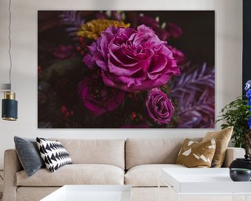 Deep beauty of a purple rose by Stille Vertelling
