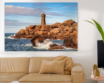 Rotsen en vuurtoren in Bretagne van Buellom
