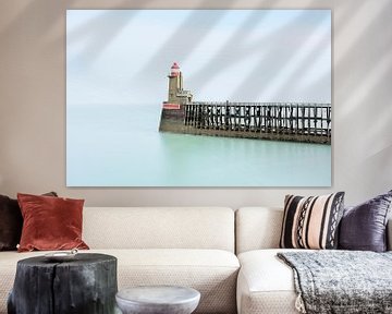 De havenvuurtoren van Fécamp - fine art lange belichting aan de Normandische kust van Rolf Schnepp