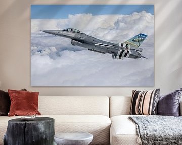 Luchtfoto Belgische F-16AM met special paint