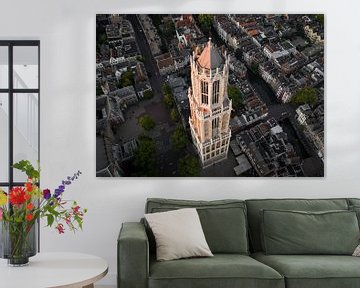 De Domtoren van Utrecht in het gouden ochtendlicht van Bas van Setten