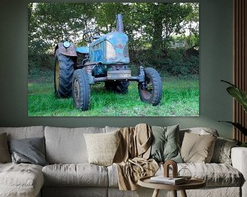 Tracteur Lanz Bulldog D 2016 de 1957 - L'art rustique des voitures anciennes sur Peter Kraaibeek Fine Art