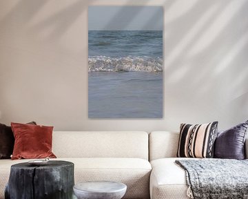 Rust in de natuur: Een rustige kabbelende zee aan de Nederlandse kust van Marjolijn van den Berg