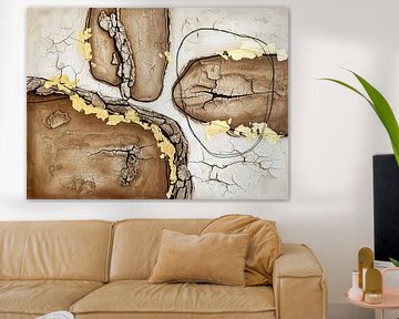 Abstract schilderij met texturen, bladgoud en zwarte lijnen