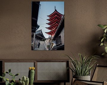 Roter Tempel in Hiroshima