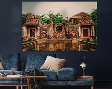 Jahrhunderte am Wasser: Historisches Tempeltor in Vietnam von NZME Photography