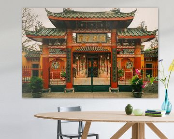 Chinesische Versammlungshalle: Historisches Tempeltor in Hoi An von NZME Photography