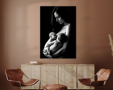 Mutter mit Baby schwarz und weiß von Egon Zitter