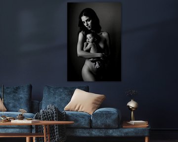Mother with child in black and white