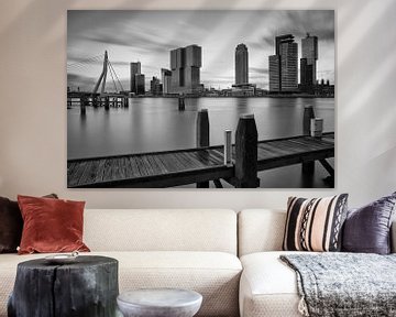 rotterdam skyline in zwart wit van Ilya Korzelius