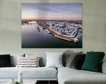 Stadsgezicht Kampen aan de IJssel tijdens een koude zonsopgang van Sjoerd van der Wal Fotografie