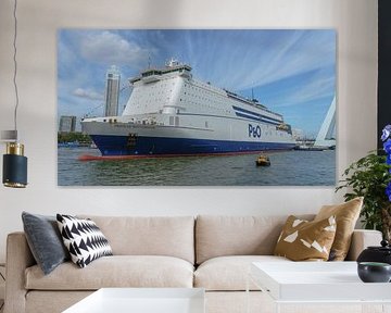P&O Pride of Rotterdam tijdens Wereldhavendagen 2025. van Jaap van den Berg