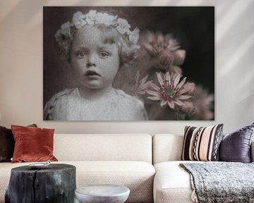 Flower girl by Greet van Dam