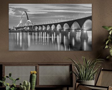Brücke 'De Oversteek' in Nijmegen, Niederlande
