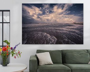 Wind force 8 and spring tide at Petten