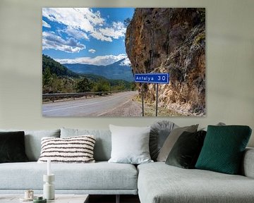 Gebirgsstraße Antalya Wegweiser 30km von Photo Art Thomas Klee