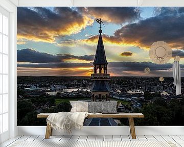 Die Kirche von Farmsummer bei Sonnenuntergang.