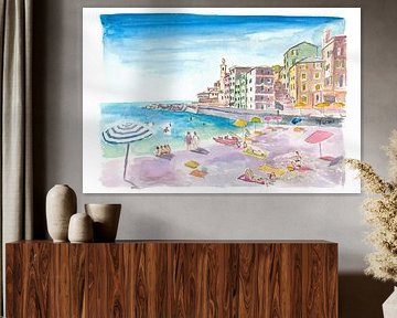 Strand von Boccadasse mit sonniger Mittelmeeratmosphäre in der Nähe von Genua