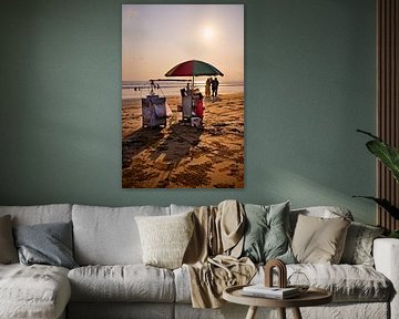 Ombres, couleurs et vie quotidienne sur la plage de Java sur Frank Photos