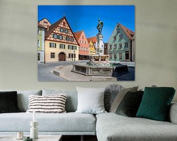Der Kaiser-Ludwig-Brunnen in der historischen Altstadt von Weiß von ManfredFotos