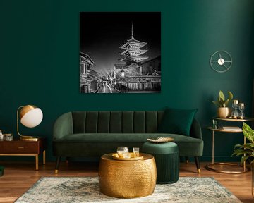 Reizvolle Abendimpression der Yasaka Pagode im historischen Kyot