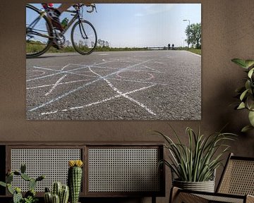 Cycling while playing by Andrea Pijl - Pictures