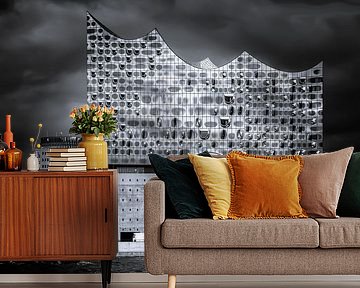Waves of glass and history