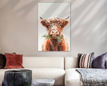 Hooglander in Winterse Knabbel Vrolijk Portret met Kerstgroen van Eva Lee