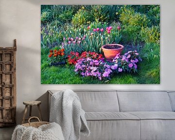 Blumen im Garten im Frühling von Claude Laprise