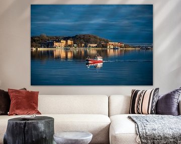 Guardian of the fjord - lighthouse and memorial by Karsten Rahn