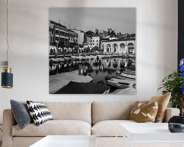 Porto Vecchio en noir et blanc, Desenzano del Garda