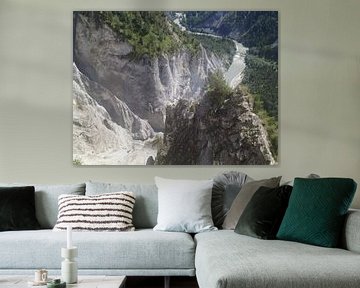 Slingerende Rijn door het Zwitsers landschap(Rijnkloof) von Patsy Van den Broeck