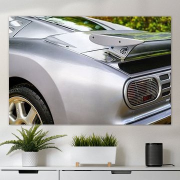 Detailaufnahme des Supersportwagens Bugatti EB110 SuperSport