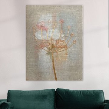 Art Japandi. Nature morte sereine d'une griffe d'ours géant