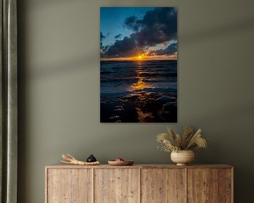 Zonsondergang boven de Noordzee.  by Frank Van der Werff