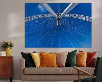 Londen Eye met superblauwe lucht van Erik van 't Hof