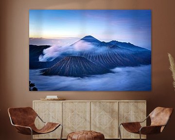 Between heaven and earth, the awakening of Java's volcanoes by Frank Photos