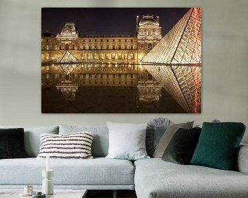 Louvre in Paris während der Nacht van Philipp Stelzel