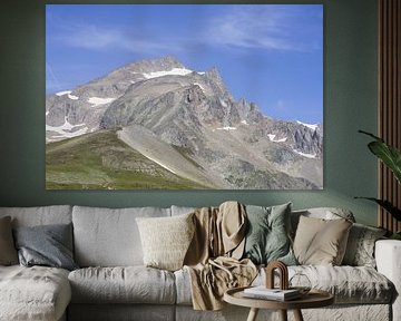 Montagne du Mont-Blanc et panorama TMB - une photographie alpine à couper le souffle avec glaciers et sommets. Acheter maintenant en ligne le tableau mural ou le motif sur toile parfait des Alpes.