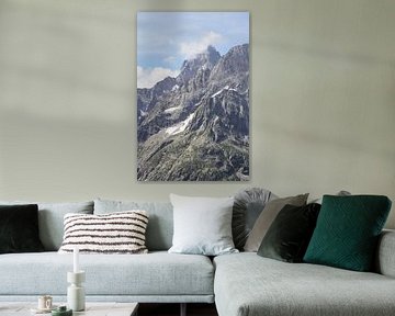 Montagne du Mont-Blanc et panorama TMB - une photographie alpine à couper le souffle avec glaciers et sommets. Acheter maintenant en ligne le tableau mural ou le motif sur toile parfait des Alpes.