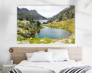 Les Pyrénées, avec leurs innombrables lacs de montagne, sont synonymes de nature intacte, d'air pur, de reflets, de couleurs magnifiques et de calme profond.