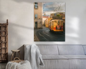 Electric 28 tram in Lisbon by Oliver Preuss