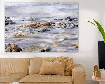 La pierre dans l'eau sur Nadia Feys