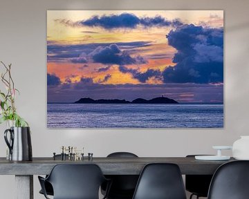 Coucher de soleil sur la mer du Nord au large des îles Shetland sur Rico Ködder