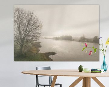 IJssel in een met mist bedekt landschap van Sjoerd van der Wal Fotografie