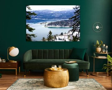 Le lac de Walchensee et les montagnes dans le brouillard et les nuages créent une ambiance mystique très particulière qui touche immédiatement de nombreuses personnes.