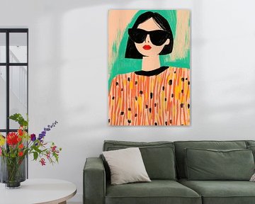 Bold &amp ; Minimal : femme en portrait de lunettes de soleil