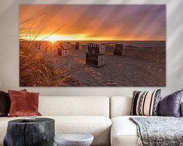 Panorama de chaises de plage sur la plage à Kühlungsborn sur la mer Baltique sur Werner Dieterich