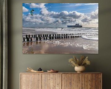 Free play by the sea by Ria Overbeeke