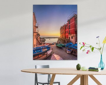 Riomaggiore dorp, boten voor de zee. Cinque Terre van Stefano Orazzini